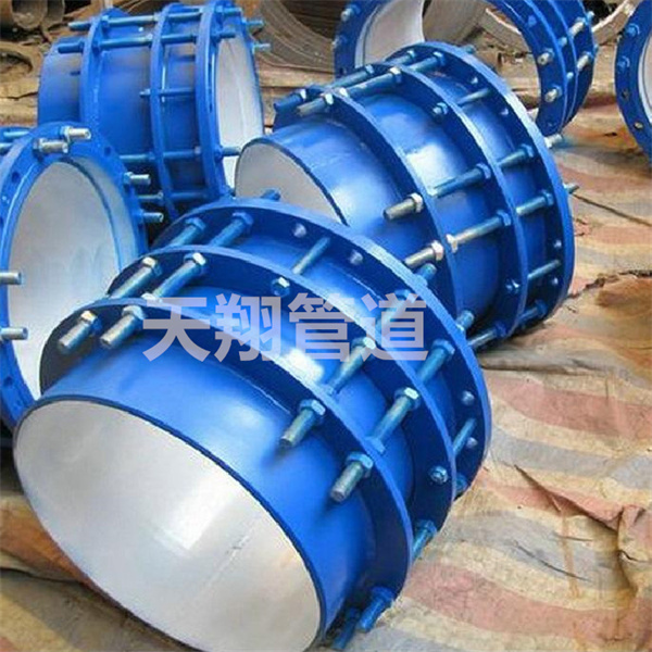 ������s���^